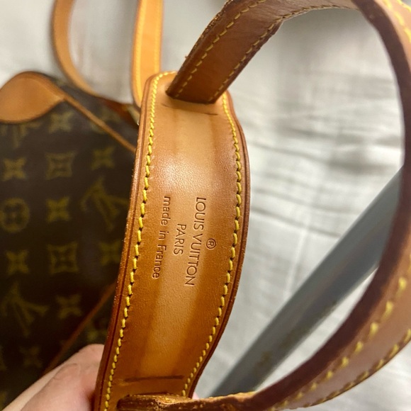 LOUIS VUITTON TROCADERO BAG 23 - Picture 13 of 16